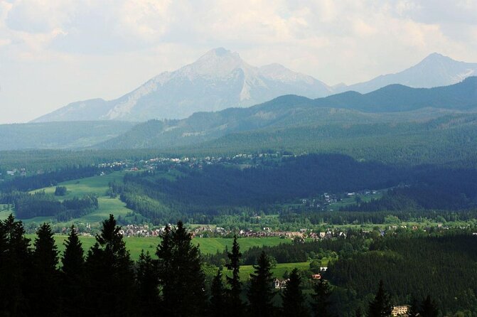 Krakow - Zakopane: Funicular, Cheese and Highland Highlights - Krakow to Zakopane: the ride that sets the tone
