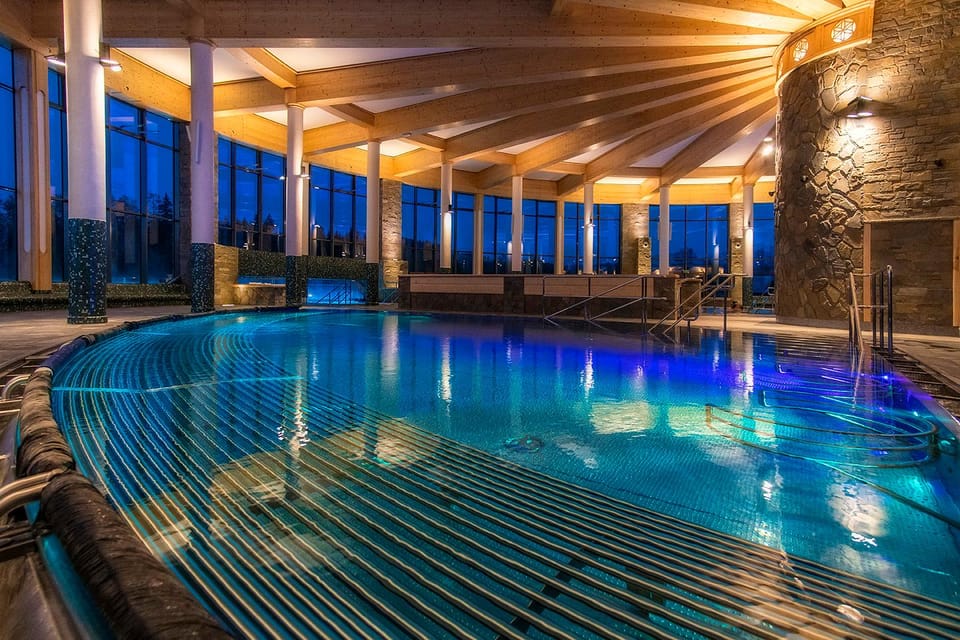 Krakow: Zakopane-Thermal Bath(Evening Time)with Hotel Pickup - Bacówka tasting stop: oscypek and vodka, the right kind of flavor pause