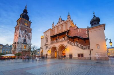 Krakow's Old Town, St. Mary's Basilica and Rynek Underground - Meeting at Plac Marii Magdaleny and getting oriented fast