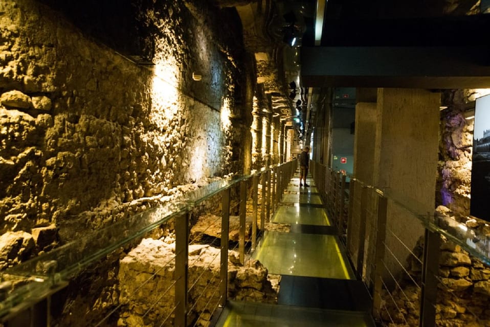 Krakow's Rynek Underground Museum Tour with Ticket and Guide - Key things to know before you go