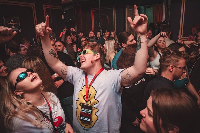New Year's Eve Pub Crawl With 2 Hour Unlimited Alcohol + VIP Entry To Best Clubs - Key highlights worth the hype