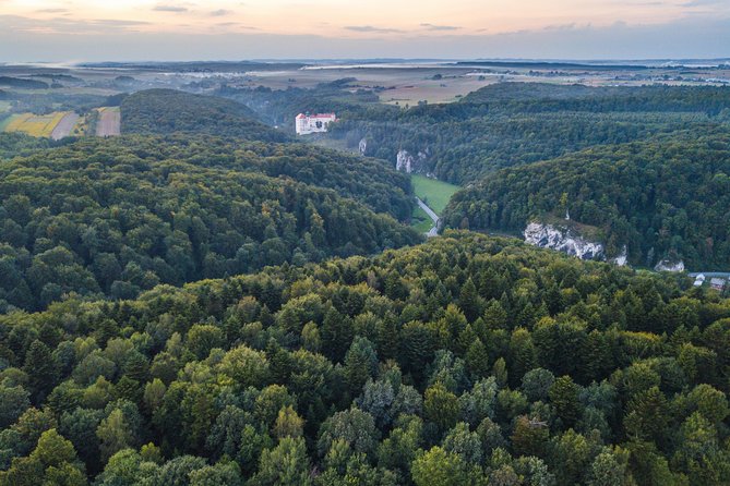 Ojców National Park, private tour from Krakow - Grota Lokietka (King Łokietek’s Cave): Legend in Limestone, Cool Inside
