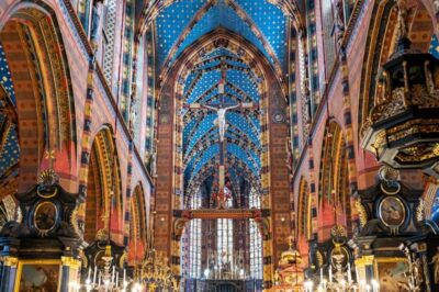 Old Town, St. Mary's Basilica and Rynek Underground Tour - Meeting at St. Mary Magdalene Square and getting your bearings