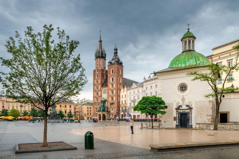 Old Town, St. Mary's Basilica and Rynek Underground Tour - Price and value: is $63 worth 3 hours?