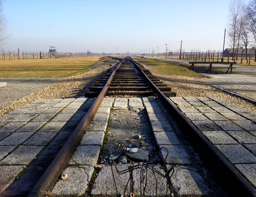 Oswiecim: Auschwitz-Birkenau Skip-the-Line Entry Tickets - Auschwitz I: what you’ll see through the licensed guide’s route