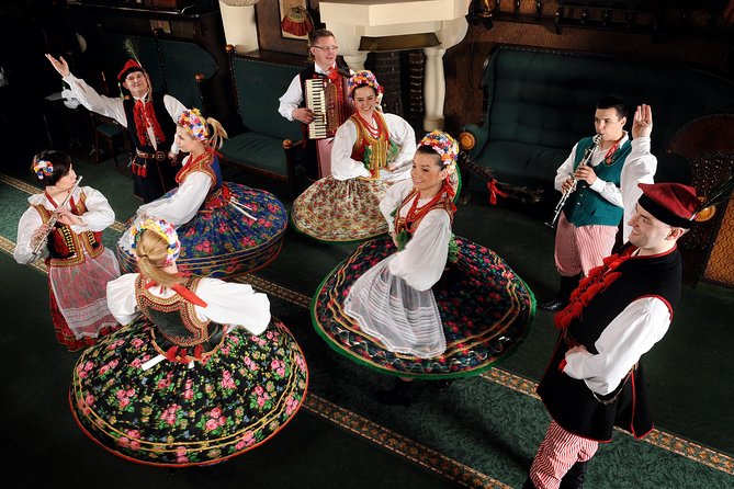 Polish Folk Show with 3 course dinner in Krakow legendary restaurant - Michalik’s Cave: Where the Folk Show Happens
