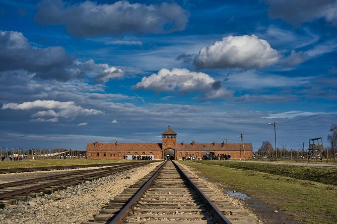 Private Guided Tour Auschwitz Birkenau with Transport from Krakow - Why This Auschwitz-Birkenau Day Trip Feels Easier Than DIY
