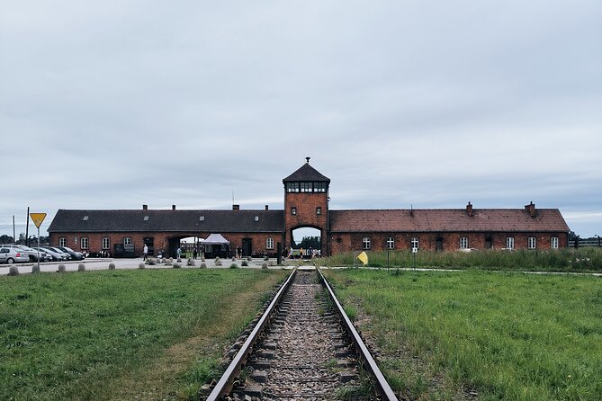 Private Guided Tour to Auschwitz & Birkenau from Krakow - Wawel Hill Castle Stop: Polish Pride Before the Hard Part