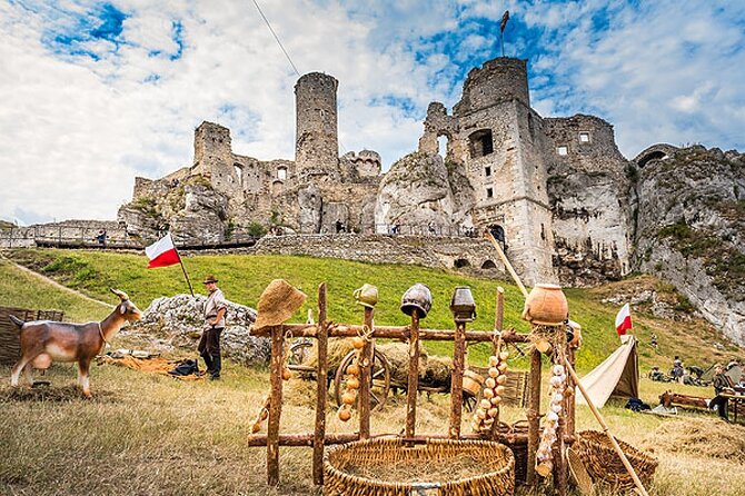Private Guided Tour to Trail of the Eagles Nests from Krakow - Price and logistics: what $331.22 per person really buys