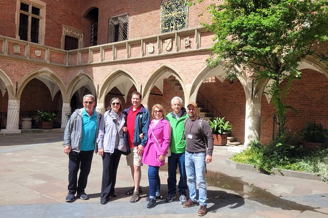 Private Krakow City Tour, Krakow Old Town and Wawel Castle Tour - Why this 3-hour Kraków Old Town and Wawel tour works so well
