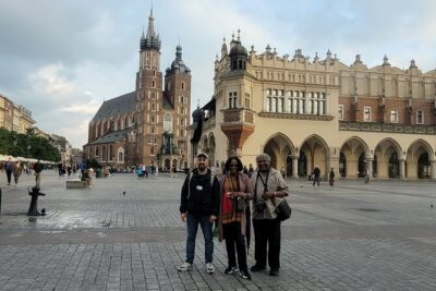 Private Krakow City Tour, Krakow Old Town and Wawel Castle Tour - Pace, comfort, and how to plan your day around the walk