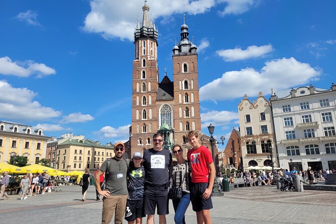 Private Krakow City Tour, Old Town and Jewish District Tour - Wawel Royal Castle Courtyard to Dragon Statue: The Big View Moment