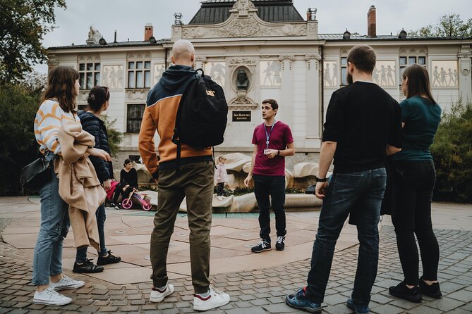 Private Tour of Krakow Old Town and Jewish Quarter in one walk - Barbican and the Museum of Krakow: defense, origins, and the 13th century