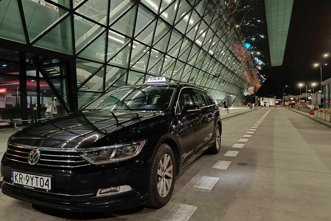 Private Transfer from/to Krakow Airport - Krakow Airport to Your Address: A Door-to-Door Ride That Saves Headaches