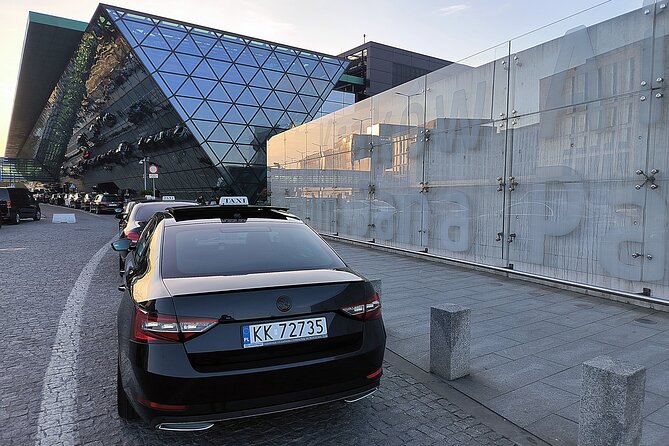 Private transfer from/to Krakow airport / City of Krakow - Private Transfer Up to 4 People: A Smart Fit for Small Groups