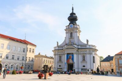 Private Trip to Wadowice: Home Town of John Paul II - Church and Baptism: Seeing the Start of the Story