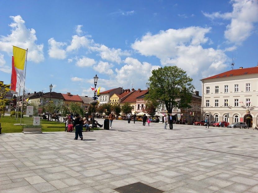 Private Trip to Wadowice: Home Town of John Paul II - Wadowice Break Time: Reset, Eat, and Look Around Town