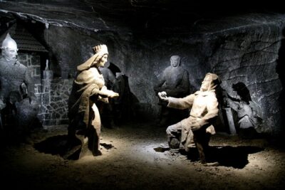 Salt Mine Wieliczka Guided Tour from Krakow - The Underground Descent: Stairs First, Then the Real Mine Experience