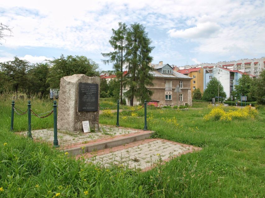 Schindler's Factory & Plaszow Guided Tour - Timing, lunch break, and getting around without losing your place