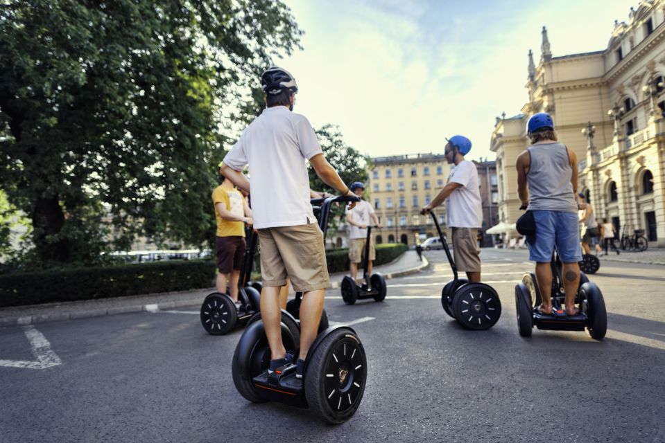 Segway Tour Krakow: Full Tour (Old Town + Jewish Quarter) - Comfort Notes: Cobblestones, Traffic, and What to Wear