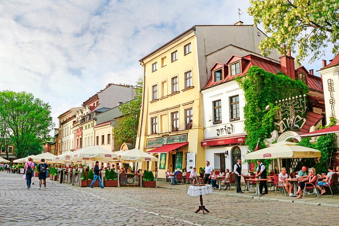 Tour via Kazimierz Quarter by Golf Cart with Schindler's Museum in Krakow - The ghetto wall fragment and Umschlagplatz at Plac Zgody: Clear WWII geography