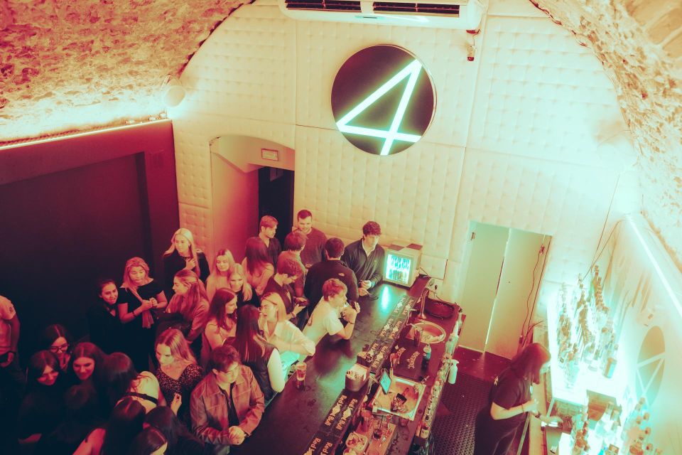 VIP Club Entry and Booth Booking - The Dance Floor Booth: Comfort, View, and Noise Trade-offs