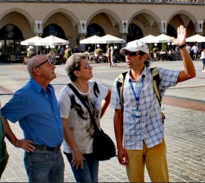 Walking Tour: Kazimierz, Jewish Quarter - 2-Hours of Magic! - Wolnica Square and Kazimierz Town Hall: civic life before the synagogues