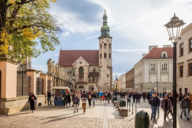 Wawel Castle and Cathedral with St Mary Basilica tour - Should you book Wawel Castle and Cathedral with St Mary Basilica?