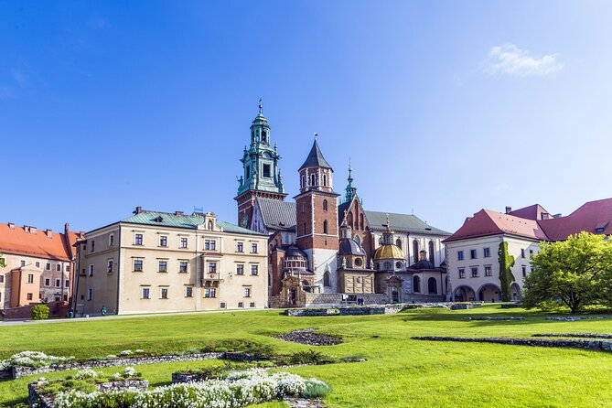 Wawel Hill Audio-Guided Tour - Pace, Comfort, and What to Wear (Because You Walk the Hill)