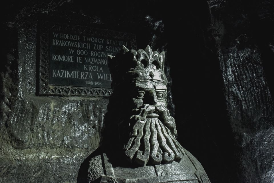 Wieliczka: Salt Mine Entrance and Guided Tour Ticket - First Steps at the Wieliczka Salt Mine: Meeting Point and Time Feel