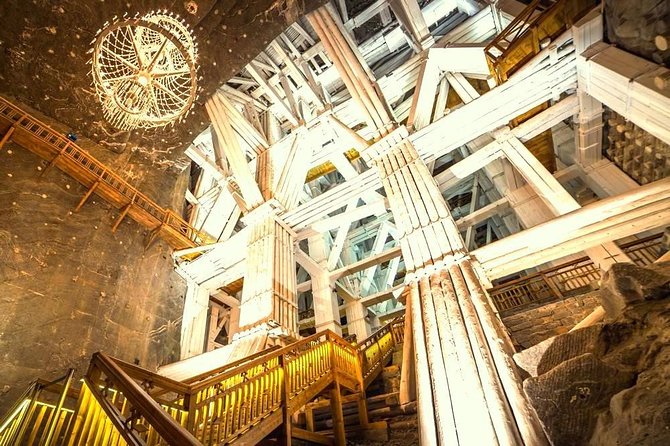 Wieliczka Salt Mine Guided tour from Krakow with a private car - Private door-to-door pickup in Krakow (and what that changes)