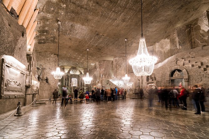 Wieliczka Salt Mine guided tour from Krakow with pickup options - Guides, language, and pacing: how the tour really feels