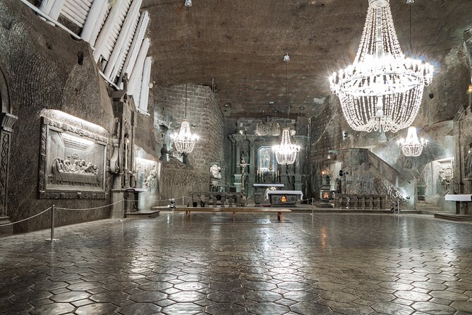 Wieliczka Salt Mine Guided Tour with Transport from Krakow - The guided tour: how you’ll actually spend your time underground