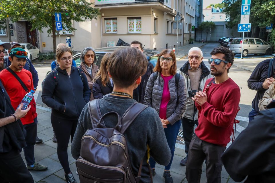 World War II in Krakow Walking Tour in English - The guide experience: English storytelling with local feel and humour