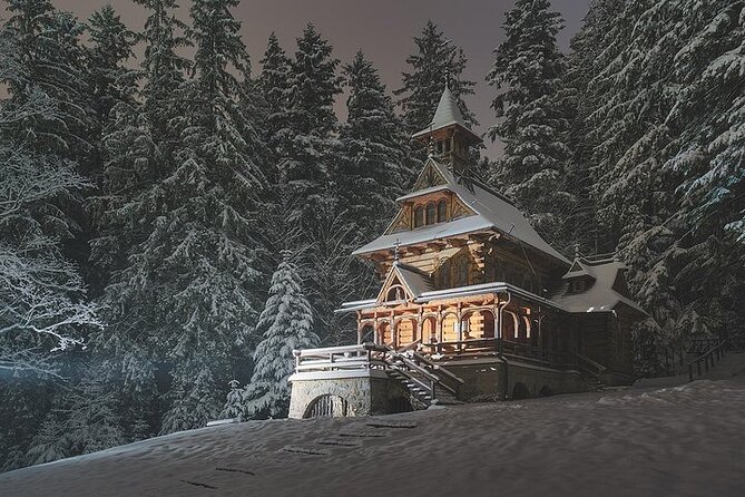 Zakopane Guided Tour or Thermal Baths with Transfer from Krakow - Chochołów: wooden village vibes and real upkeep