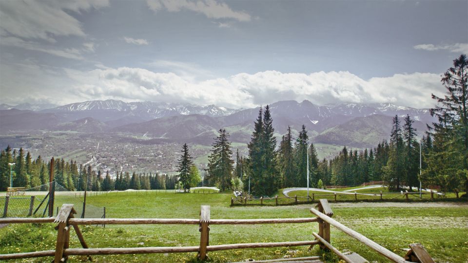 Zakopane & Tatra Mountains Private Full-Day Tour from Krakow - Chochołów wooden village: cheese, spirits, and woodcraft you can see
