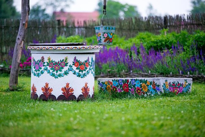 ZALIPIE - painted village, unique PRIVATE tour from Krakow - Zalipie’s painted tradition: what you’ll really be looking for